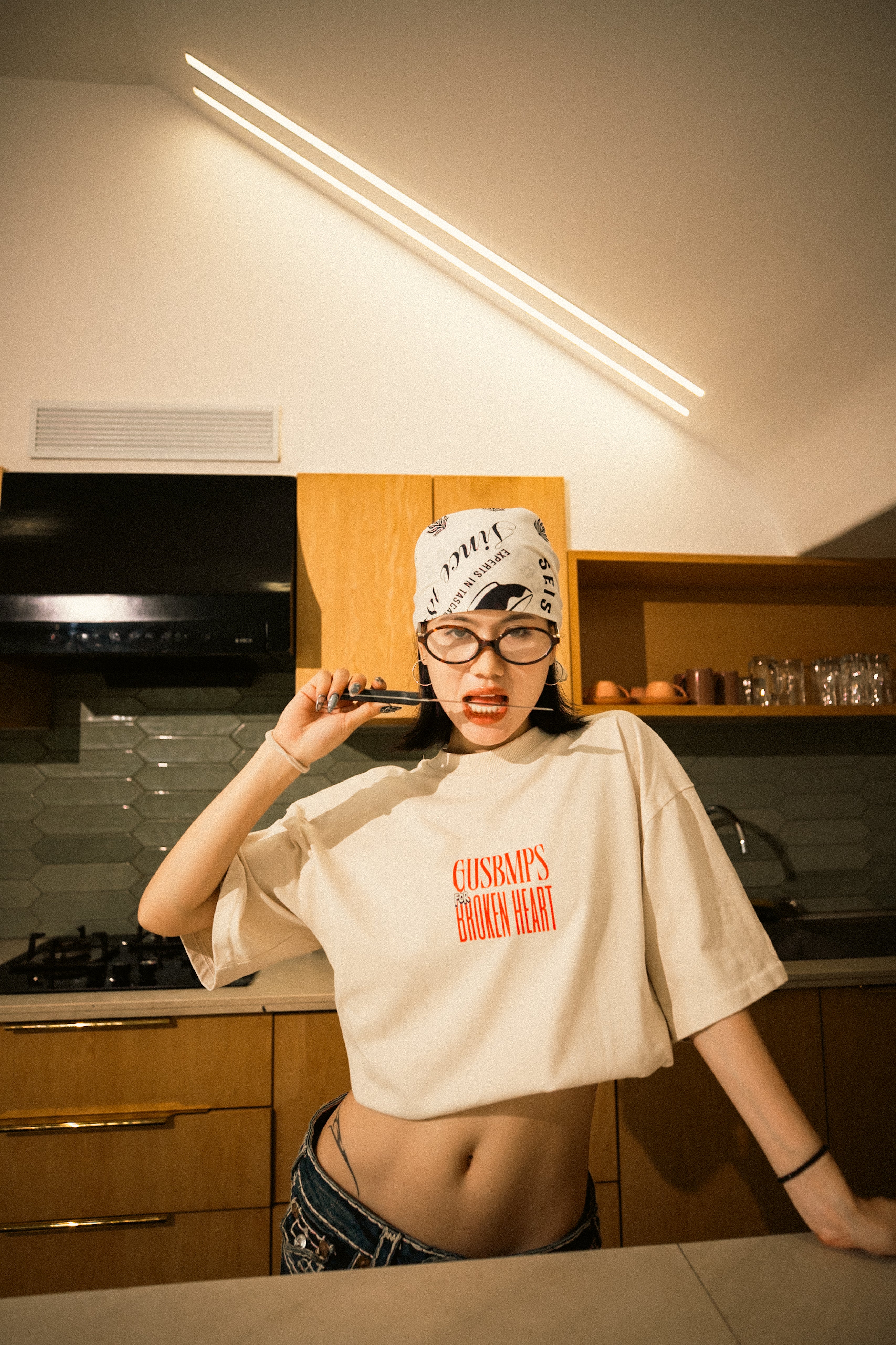 BROKEN HEART OVERSIZED T-SHIRT