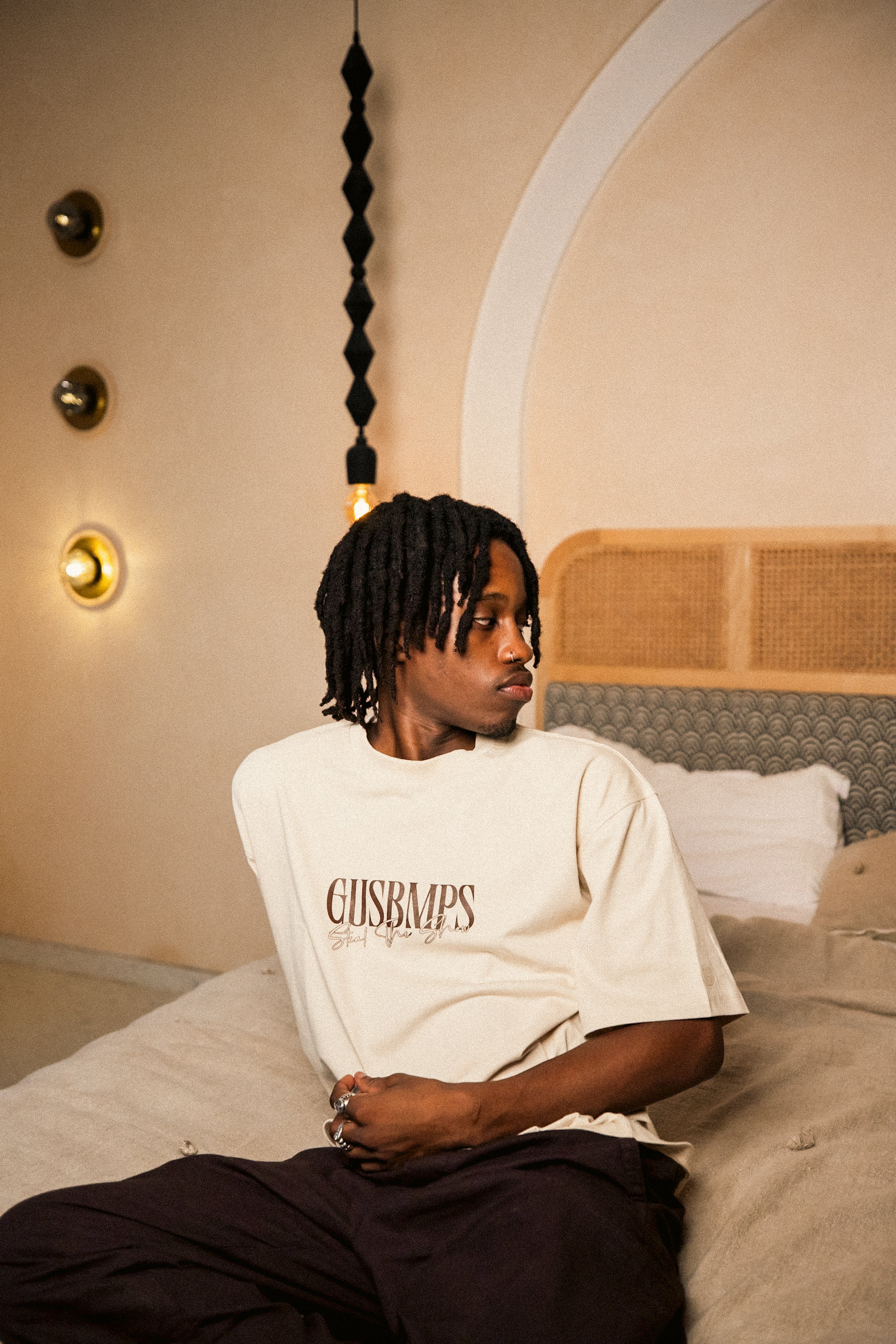OFF TO GUSBMPS OVERSIZED T-SHIRT