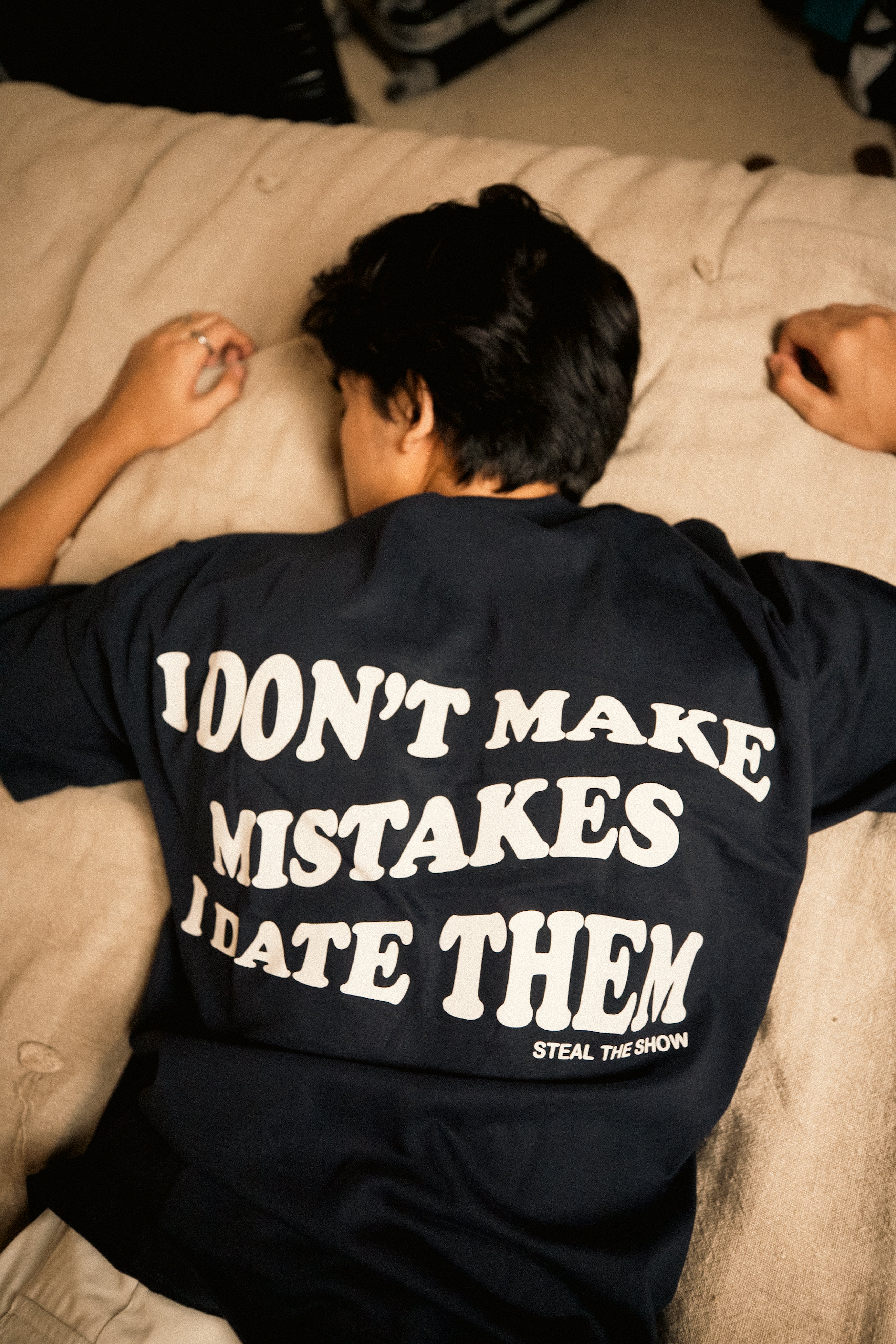 DATING MISTAKES NAVY OVERSIZED T-SHIRT