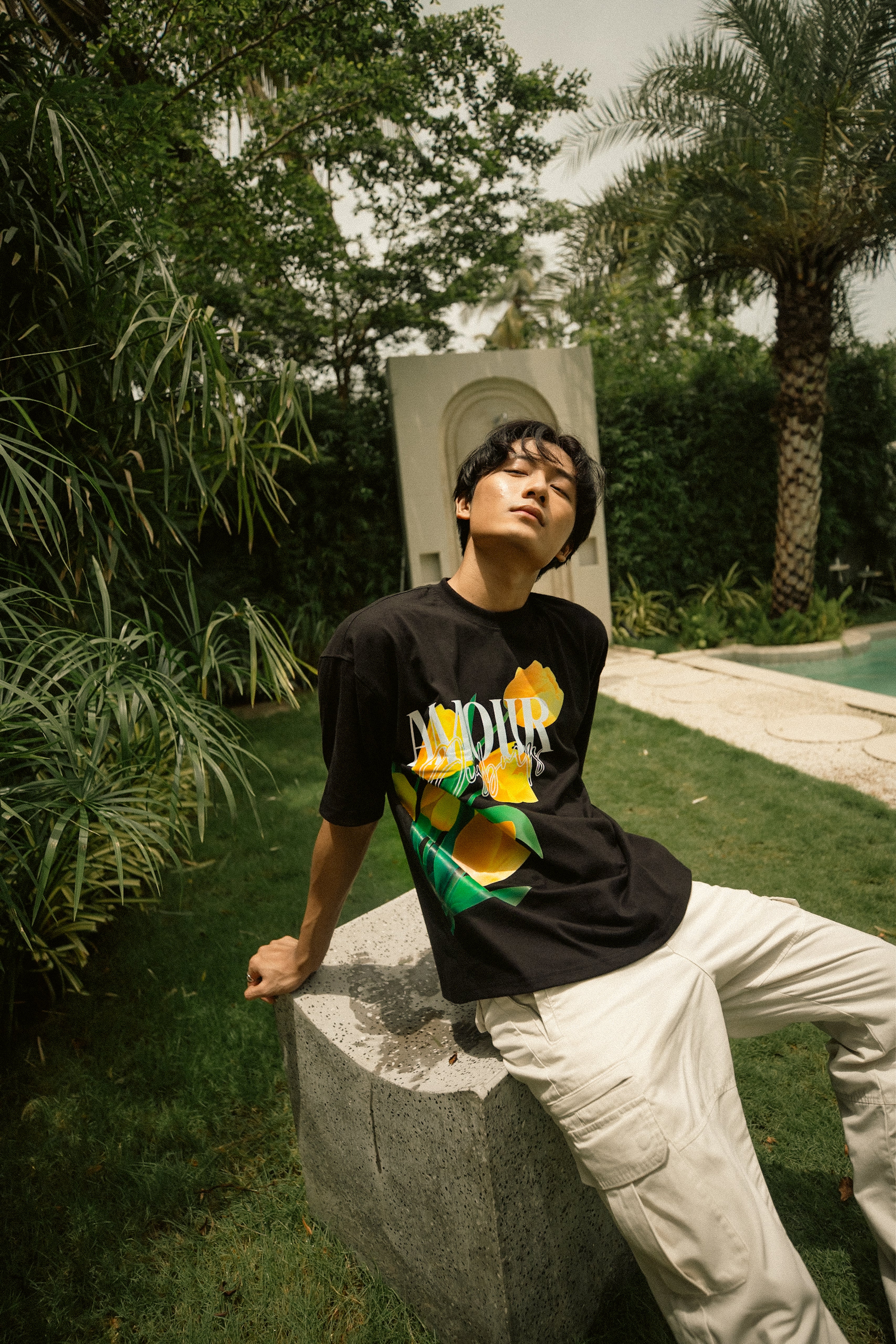 AMOUR BLACK OVERSIZED T-SHIRT