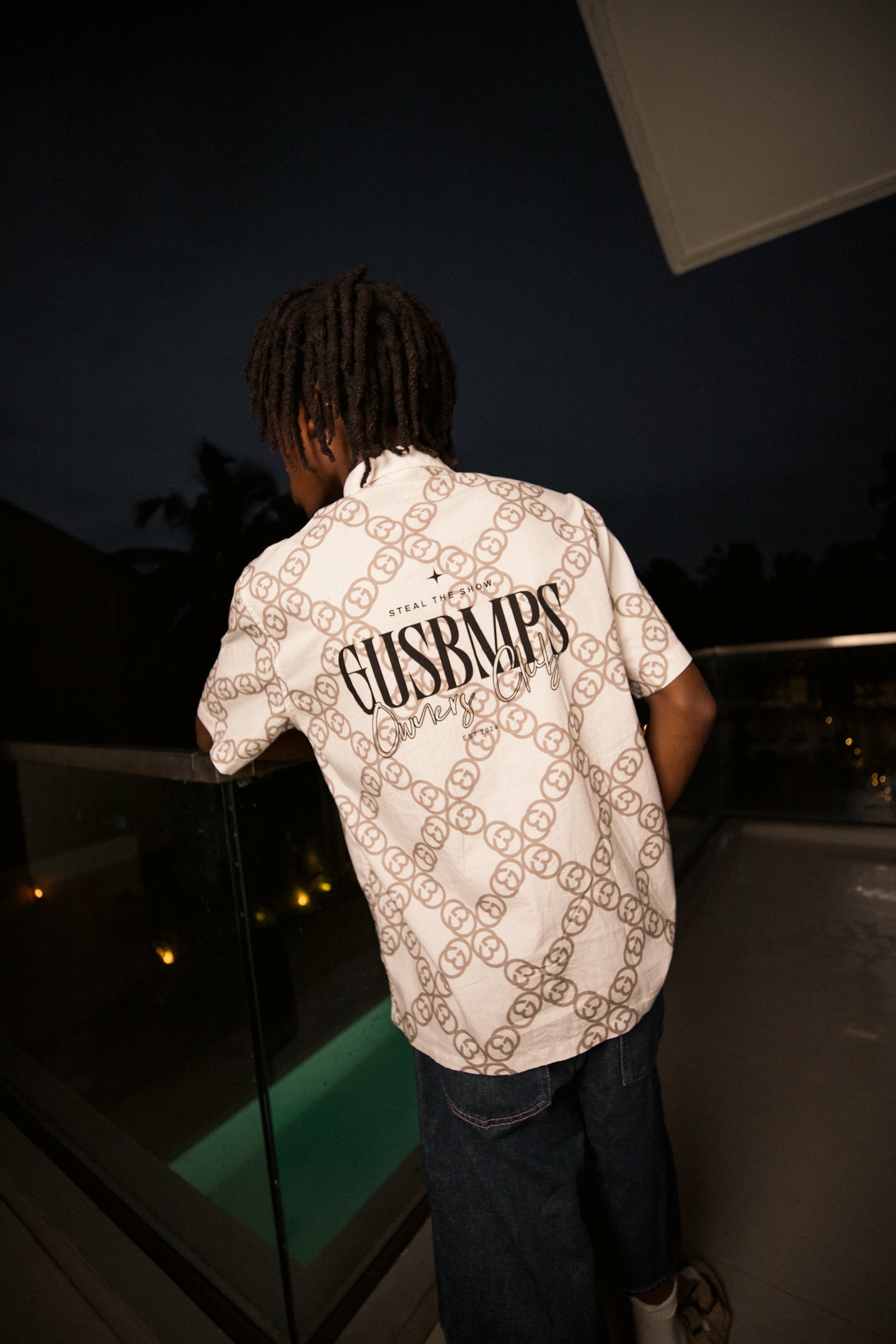 FROSTED SIGNATURE RELAXED SHIRT